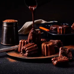 Bandeja molde antiadherente para 12 canelés - Acero al carbono - Le Creuset