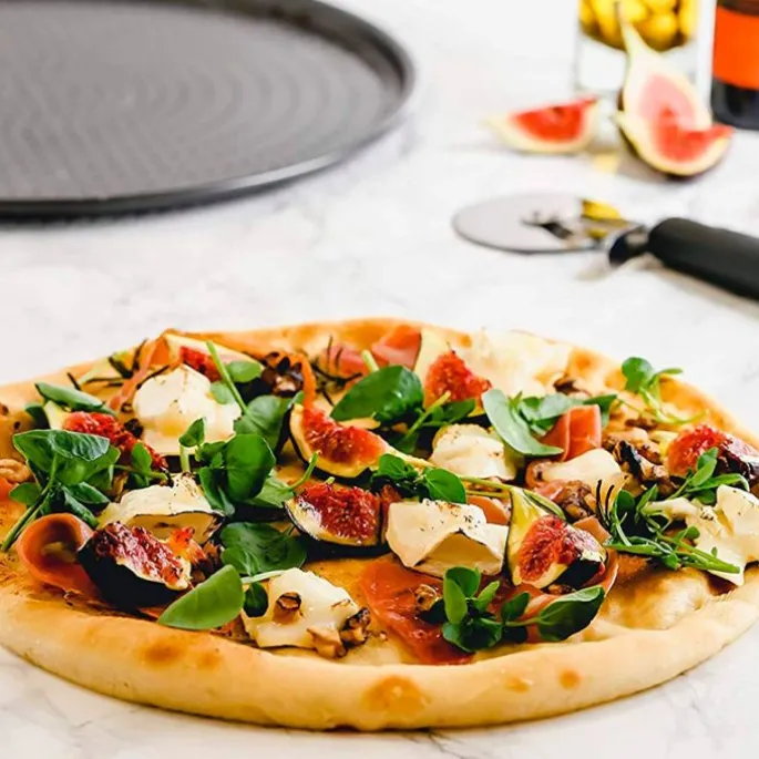 Bandeja redonda perforada para pizza Master Class 32 cm - Kitchen Craft