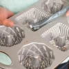 Cepillo para limpiar moldes Bundts - Nordic Ware