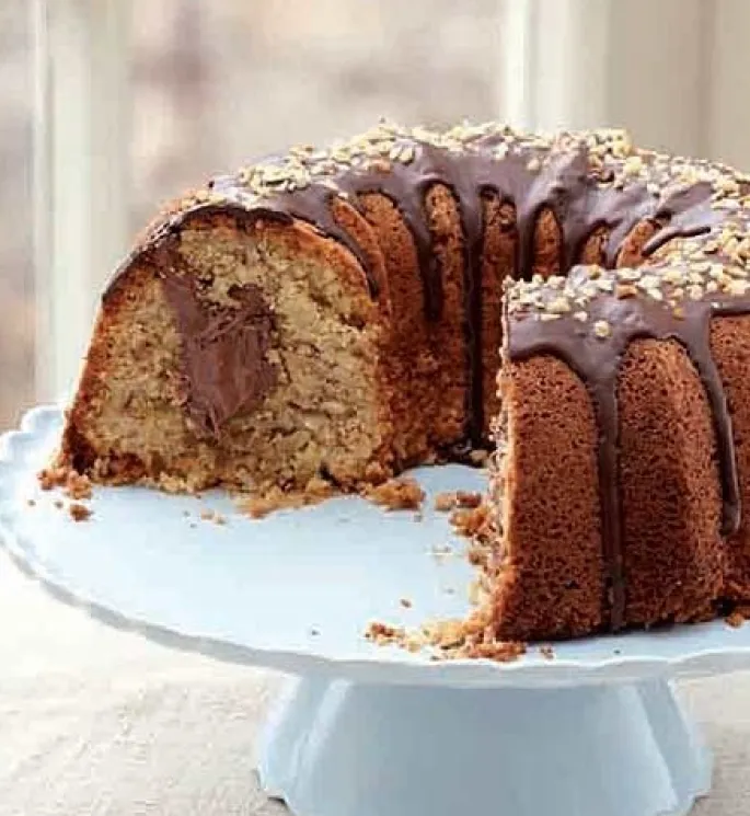 Clandestine Cake Club - Lynn Hill - Editorial Juventud