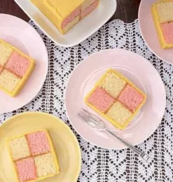 Clandestine Cake Club - Lynn Hill - Editorial Juventud