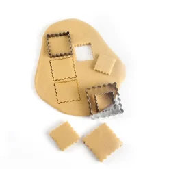 Cortadores cuadrados ondulados 6; 4,5 y 3,5 cm (3) - Ibili