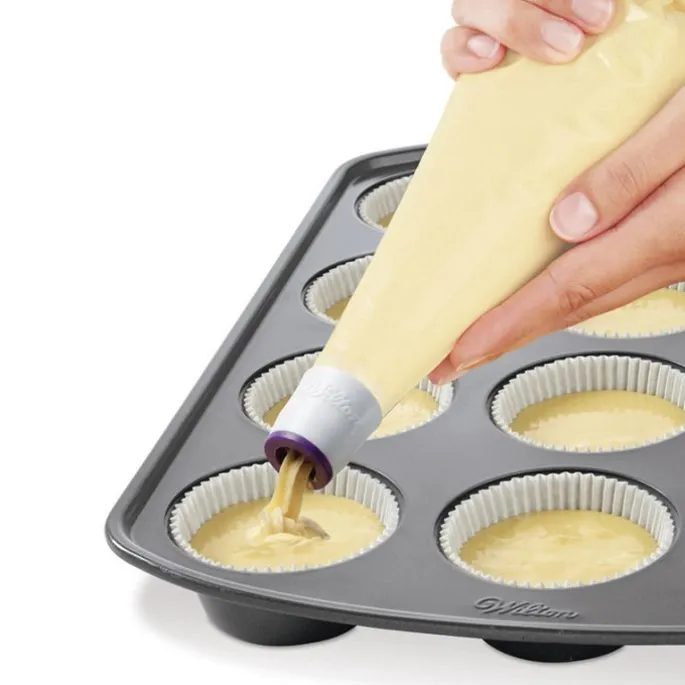 Dispensador de masa para manga pastelera - Wilton
