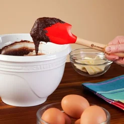 Espátula Pro media con mango de madera 32 cm Cereza - Silicona - Le Creuset