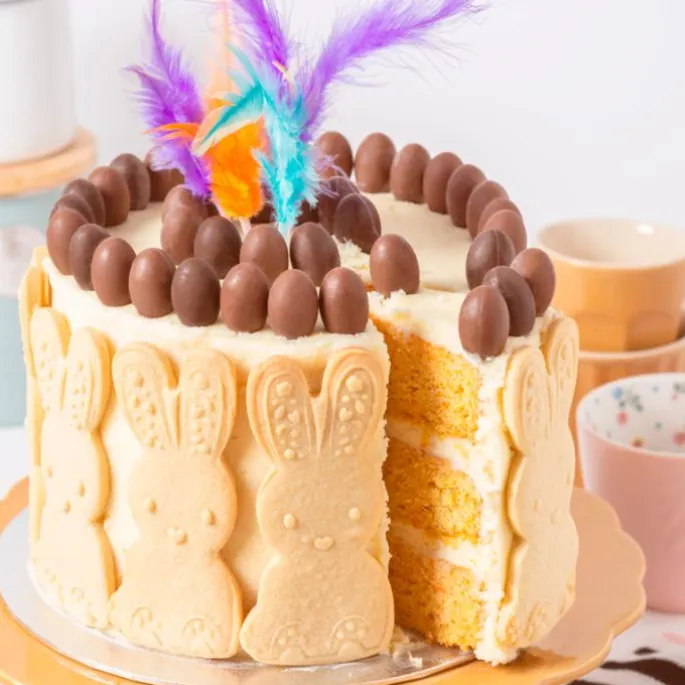 Huevos de chocolate rellenos de crema (1 kg) - Eurochoc