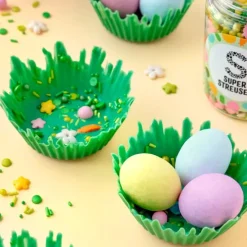 Huevos de Pascua de chocolate rellenos de avellana XL 145 g - Super Streusel