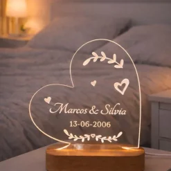 Lámpara personalizada corazón nombres o texto - Metacrilato y madera