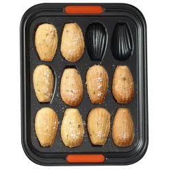 Molde antiadherente para 12 madeleines - Acero al carbono - Le Creuset
