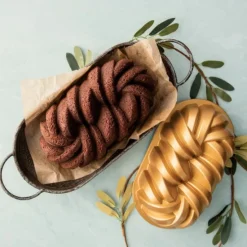 Molde Braided Loaf Pan 75º Aniversario - Nordic Ware