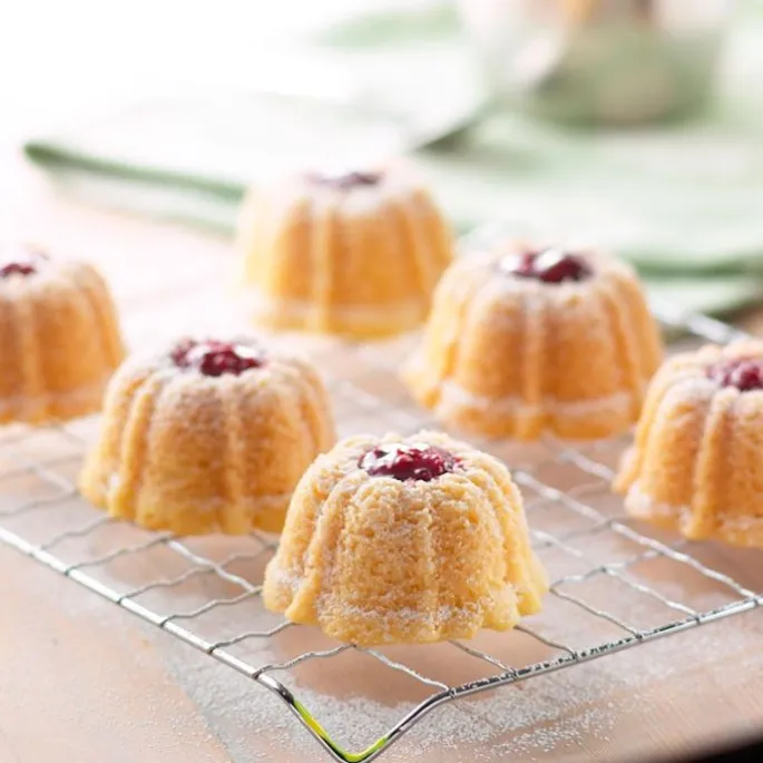 Molde Bundt Brownie Pan - Nordic Ware