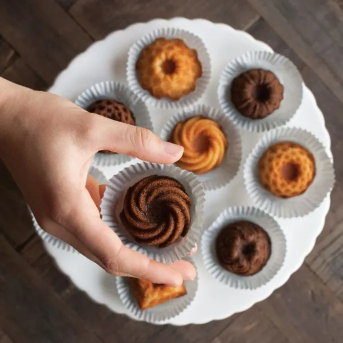 Molde Bundt Charms - Nordic Ware