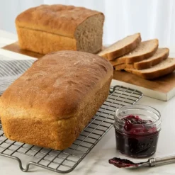 Molde Classic Loaf Pan - Nordic Ware
