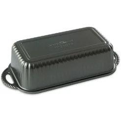 Molde Classic Loaf Pan - Nordic Ware