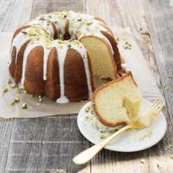 Molde clásico grande Anniversary Bundt Pan 2,4 litros - Nordic Ware