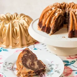 Molde Crystal Bundt Pan - Nordic Ware