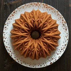 Molde Crystal Bundt Pan - Nordic Ware