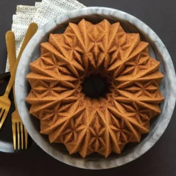 Molde Crystal Bundt Pan - Nordic Ware