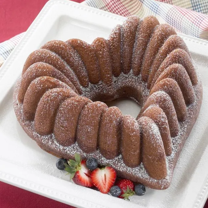 Molde Elegant Heart Bundt - Nordic Ware