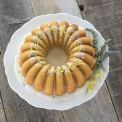 Molde Elegant Party Bundt Pan - Nordic Ware