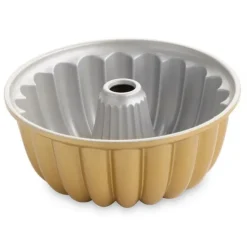 Molde Elegant Party Bundt Pan - Nordic Ware