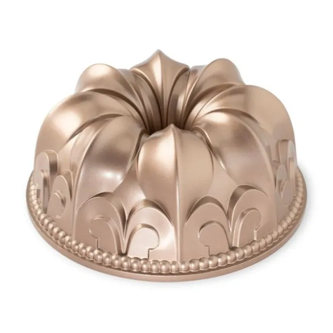 Molde Fleur De Lis Bundt Pan - Nordic Ware