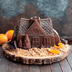 Molde Gingerbread House - Nordic Ware