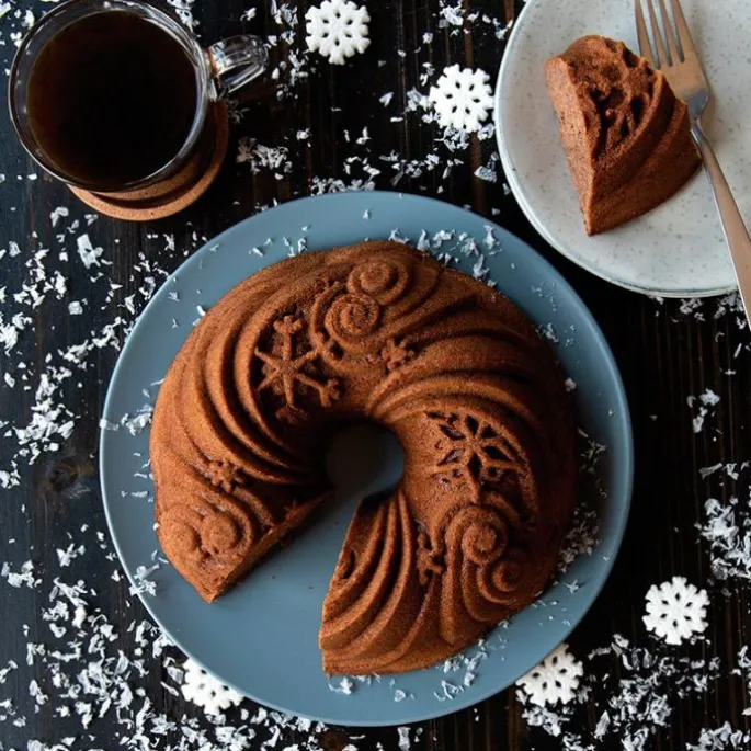 Molde Let It Snow Bundt Pan - Nordic Ware