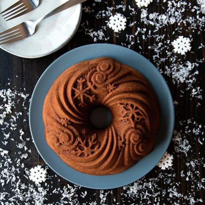 Molde Let It Snow Bundt Pan - Nordic Ware