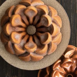 Molde Magnolia Bundt Pan - Nordic Ware