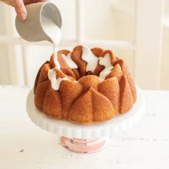 Molde Magnolia Bundt Pan - Nordic Ware