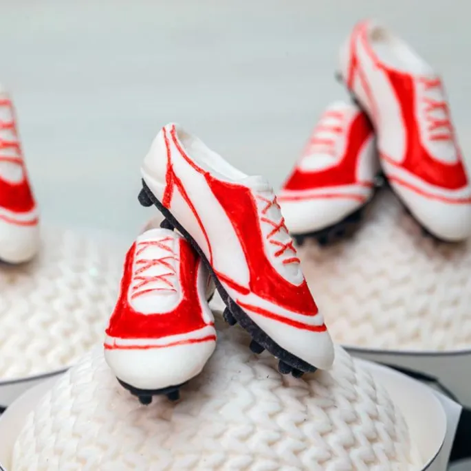 Molde para fondant zapatillas de fútbol - Katy Sue Designs