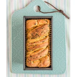 Molde rectangular perforado para pan Master Class 23 cm - Kitchen Craft