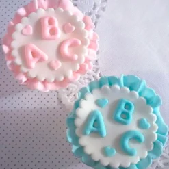 Molde silicona para fondant letras mayúsculas - Katy Sue Designs