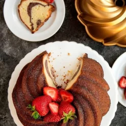 Molde Swirl Bundt Pan - Nordic Ware