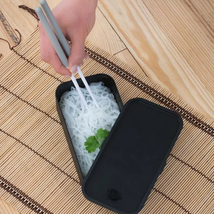 Palillos orientales extensibles verdes - Poliestireno (sin BPA) - Monbento