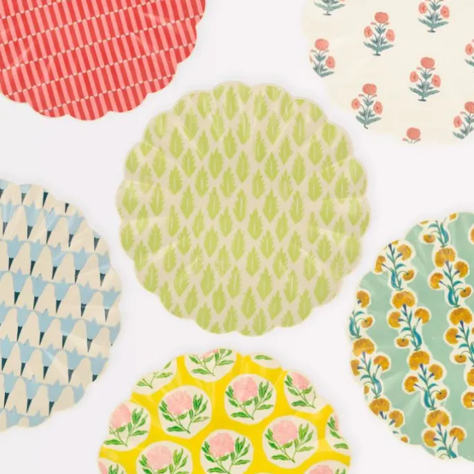 Platos ondulados de plástico reciclado 25 cm (6) - Meri Meri + REGALO vasos