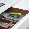 Prensador de ajos con rascador CleanForce - Acero inoxidable - Joseph Joseph