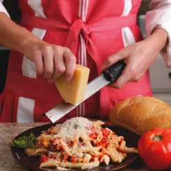Rallador Premium Zester rojo 32,5 cm - Acero inoxidable - Microplane