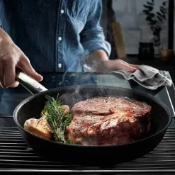 Sartén antiadherente Steak Profi 28 cm - Aluminio fundido - WMF + REGALO bolsa conservación