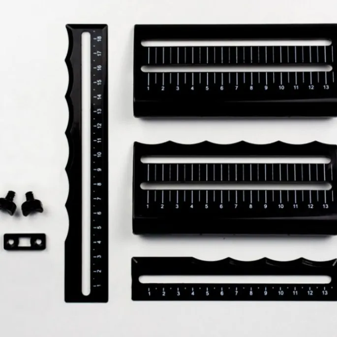Scraper alisador de contorno ajustable con tornillos Edgy