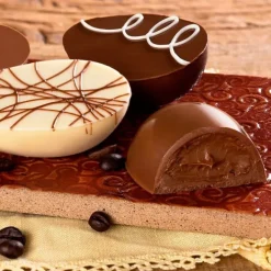 Set de moldes para chocolate 5 huevos de Pascua 100 g