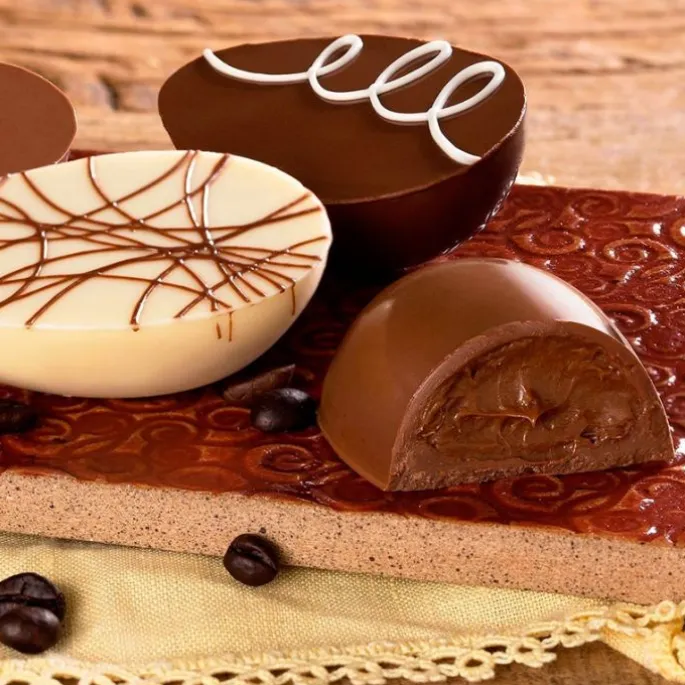 Set de moldes para chocolate 5 huevos de Pascua 100 g