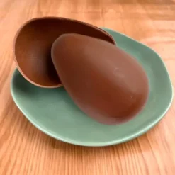 Set de moldes para chocolate 2 huevos de Pascua 150 g