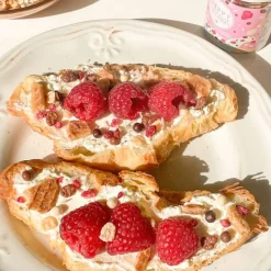 Sprinkles Topping Berrylicious Coco Twist 40 g - Happy Sprinkles