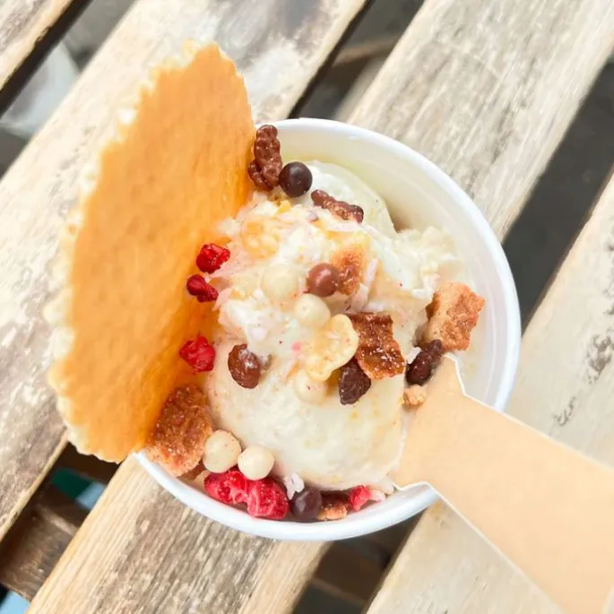 Sprinkles Topping Berrylicious Coco Twist 40 g - Happy Sprinkles