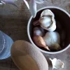 Tarro para ajos crema con tapa de corcho 14 cm - Cerámica - Emile Henry