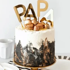 Topper letra "P" acrílica dorada efecto espejo 8 cm