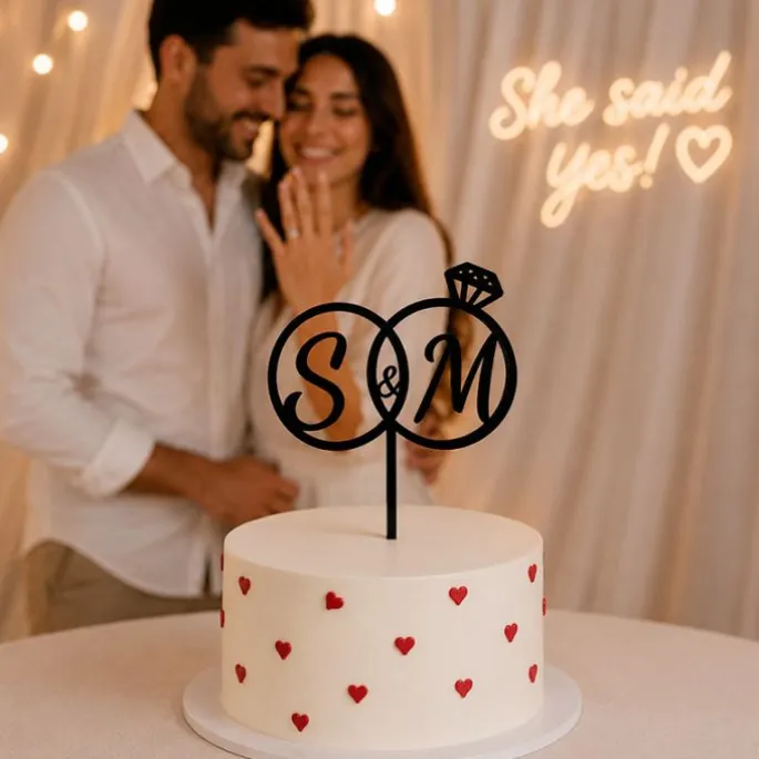 Topper personalizado anillos iniciales pareja de novios