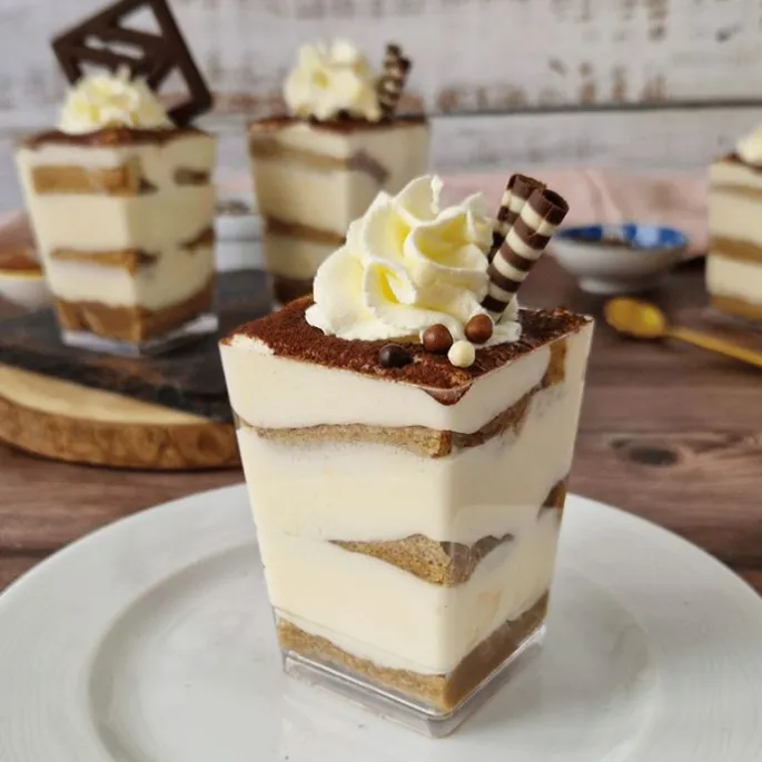Vasito cuadrado para postres y aperitivos - Martellato